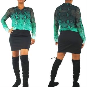 Equipment Femme Green& Black 100% Silk Snake-Ombre Print Blouse